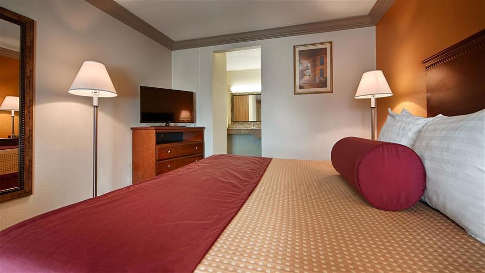 Cloverdale Wine Country Inn & Suites Habitación foto